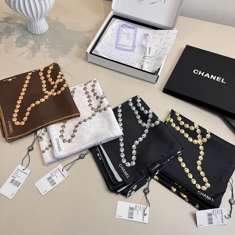 Chanel silk scarf hm16